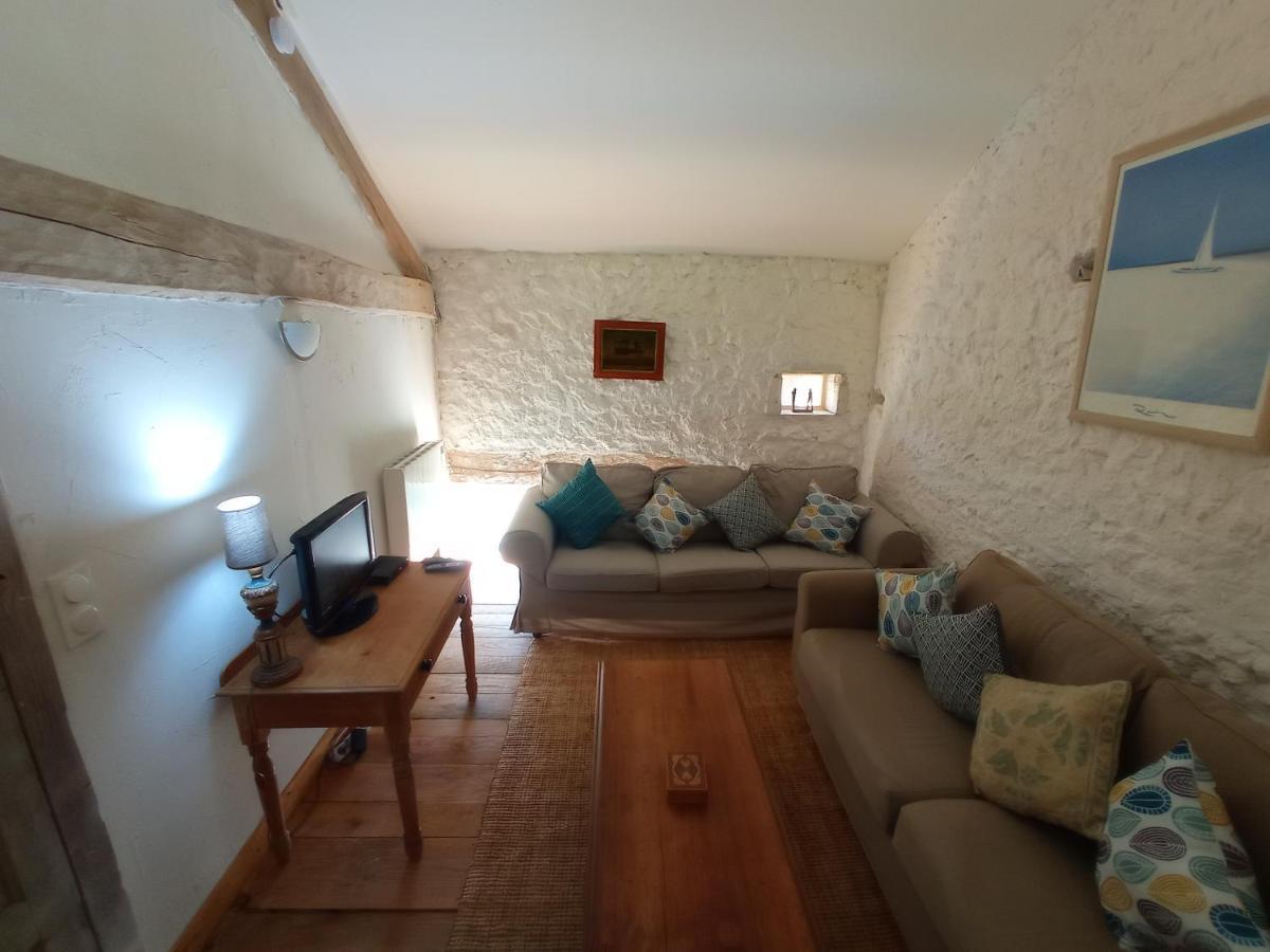 Ferienwohnung Ecurie Le Buguet Saint-Antoine-Cumond Exterior foto